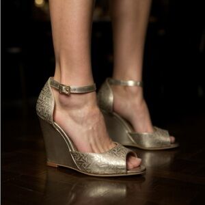 📦 REDUCED! NATURAL BREEZE WEDGE / OPEN TOE